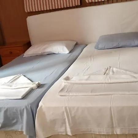 Center Town, Catia Homestay szállás *